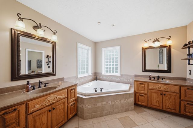 7464 Hoods Branch Rd, Springfield, TN 37172