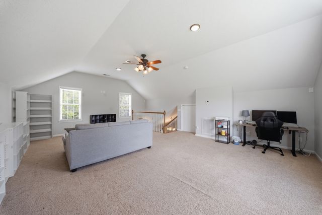 7464 Hoods Branch Rd, Springfield, TN 37172