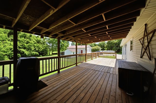 7464 Hoods Branch Rd, Springfield, TN 37172