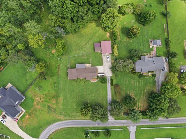 7464 Hoods Branch Rd, Springfield, TN 37172