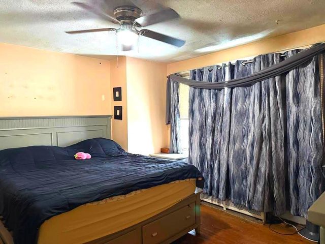 75 LAMPORT RD, Upper Darby, PA 19082