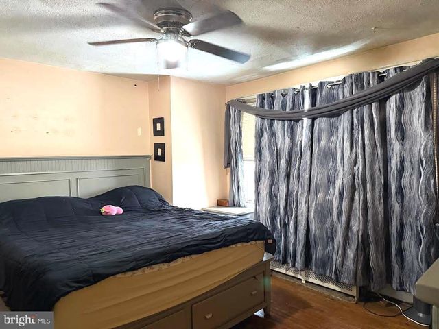 75 LAMPORT RD, Upper Darby, PA 19082