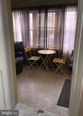 75 LAMPORT RD, Upper Darby, PA 19082