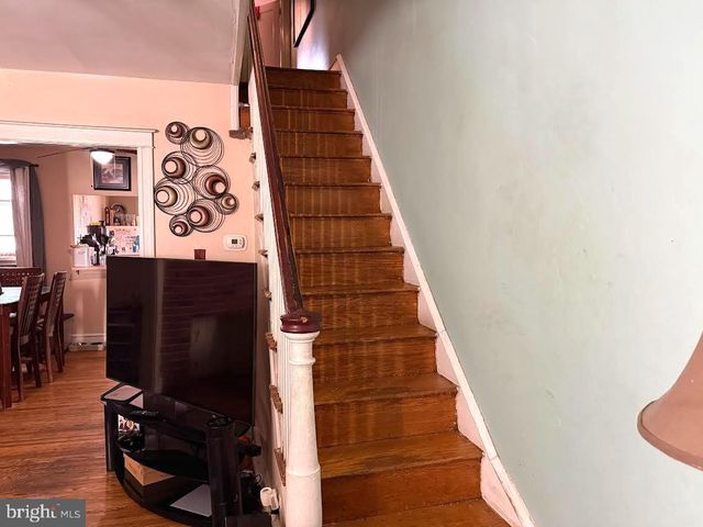 75 LAMPORT RD, Upper Darby, PA 19082