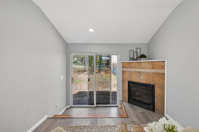 31 Demont Avenue E, Little Canada, MN 55117