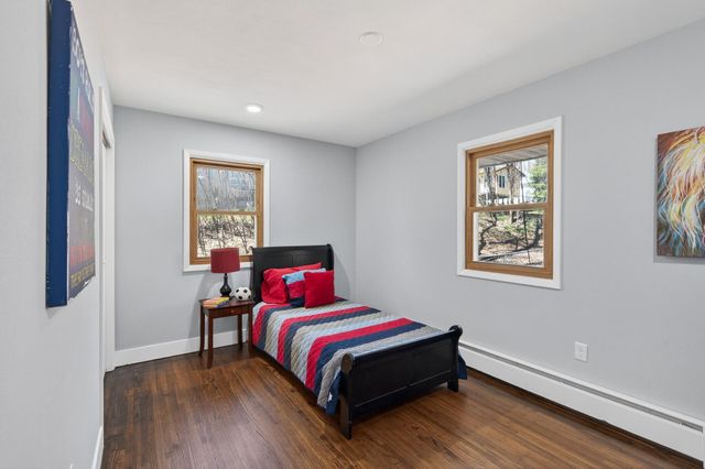 31 Demont Avenue E, Little Canada, MN 55117