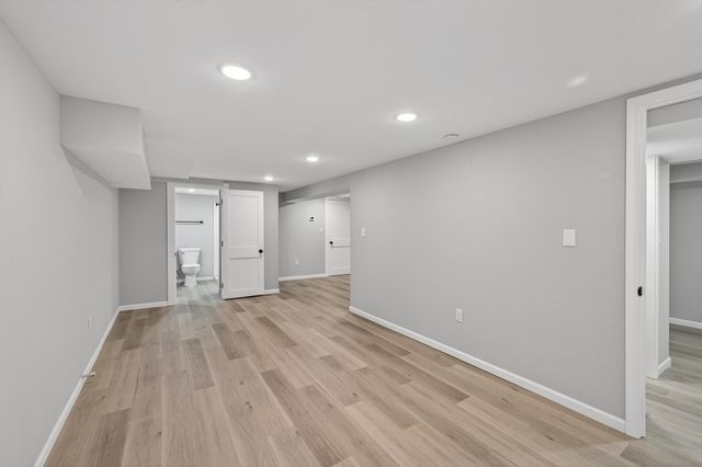 31 Demont Avenue E, Little Canada, MN 55117