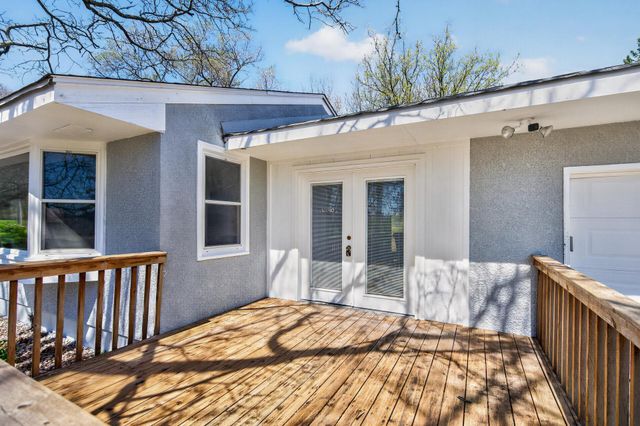 31 Demont Avenue E, Little Canada, MN 55117