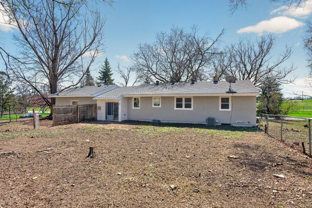 31 Demont Avenue E, Little Canada, MN 55117