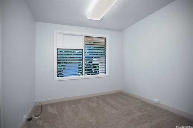 2528 Puaena Place, Honolulu, HI 96822