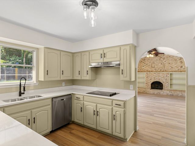 3732 Holland Drive, North Richland Hills, TX 76180