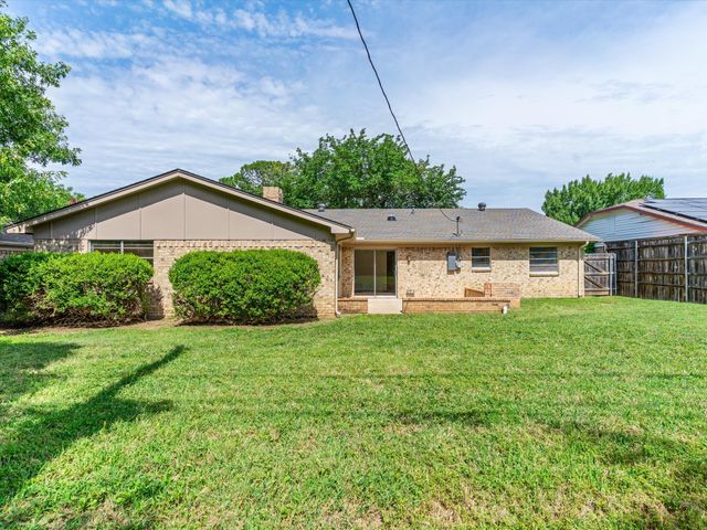 3732 Holland Drive, North Richland Hills, TX 76180