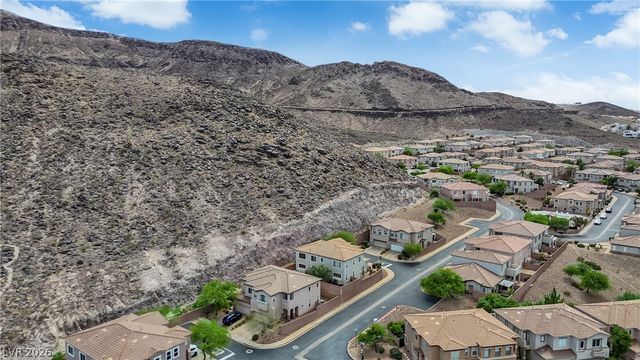 223 Kindness Crest Court, Henderson, NV 89012