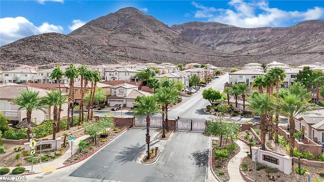 223 Kindness Crest Court, Henderson, NV 89012
