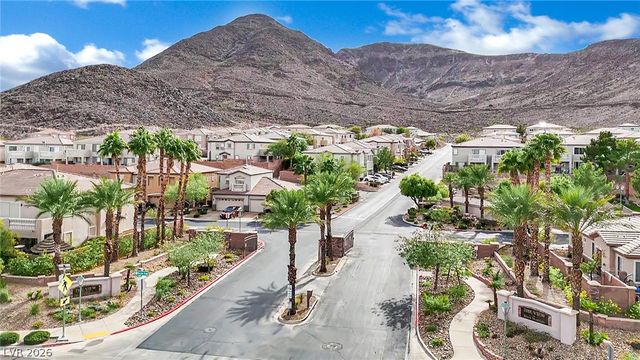 223 Kindness Crest Court, Henderson, NV 89012