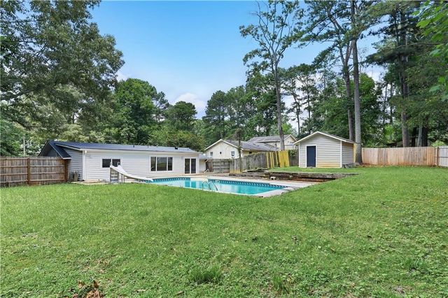 3733 Memorial Parkway NW, Kennesaw, GA 30152
