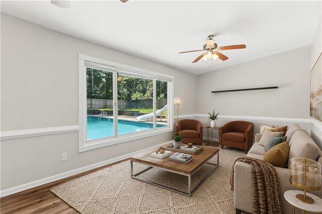 3733 Memorial Parkway NW, Kennesaw, GA 30152
