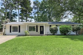 3733 Memorial Parkway NW, Kennesaw, GA 30152