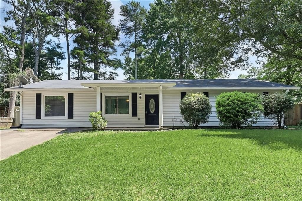 3733 Memorial Parkway NW, Kennesaw, GA 30152