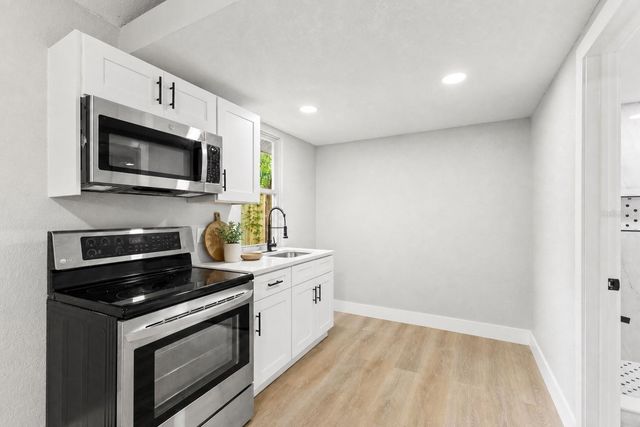 604 E LAMBRIGHT STREET, Tampa, FL 33604