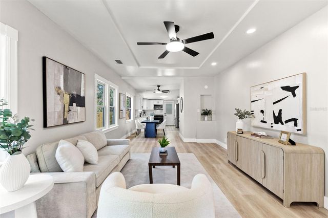 604 E LAMBRIGHT STREET, Tampa, FL 33604
