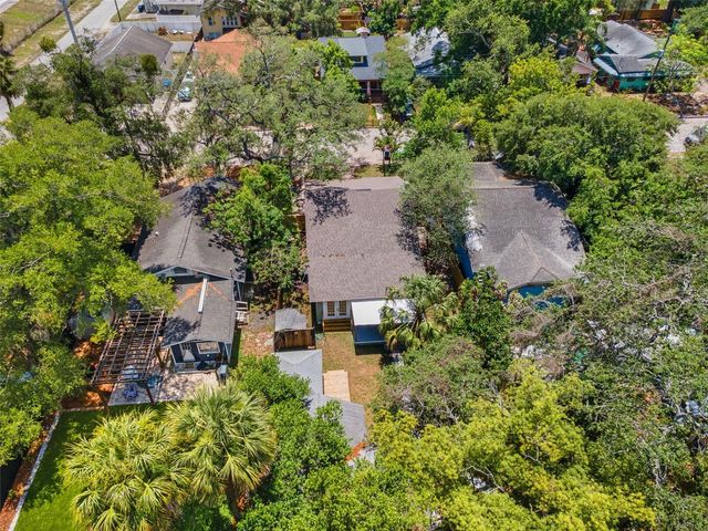 604 E LAMBRIGHT STREET, Tampa, FL 33604