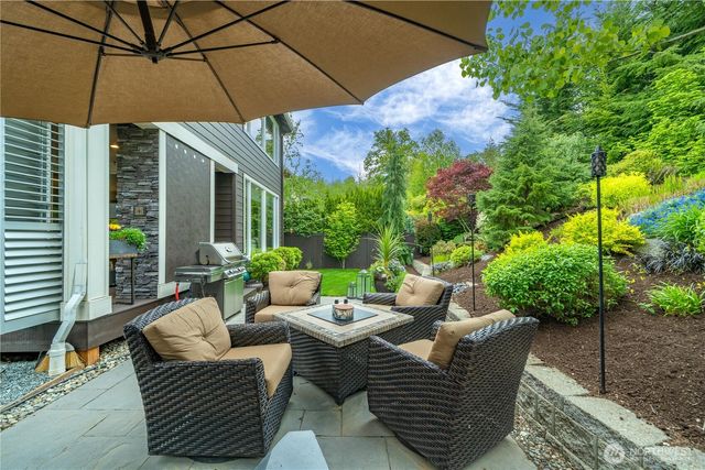 27416 243rd Place SE, Maple Valley, WA 98038
