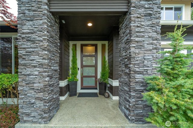 27416 243rd Place SE, Maple Valley, WA 98038
