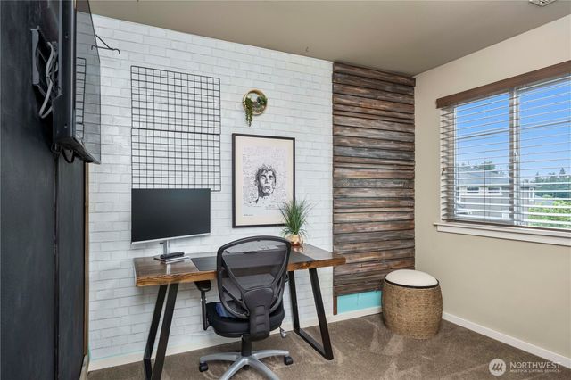 27416 243rd Place SE, Maple Valley, WA 98038