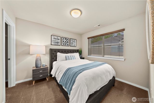 27416 243rd Place SE, Maple Valley, WA 98038