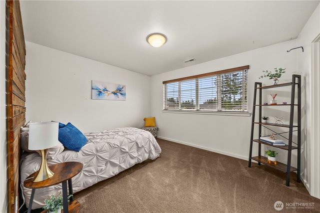 27416 243rd Place SE, Maple Valley, WA 98038