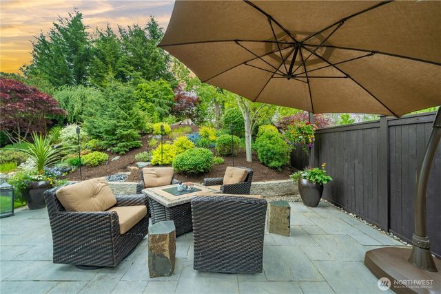 27416 243rd Place SE, Maple Valley, WA 98038