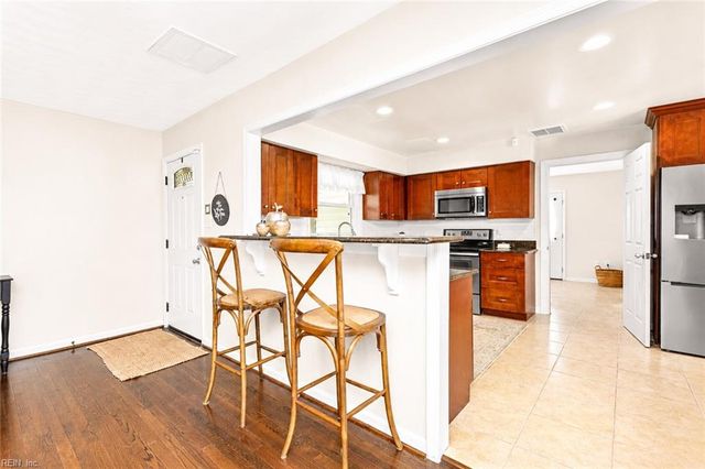 716 Prince Phillip DR, Virginia Beach, VA 23452