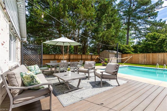 716 Prince Phillip DR, Virginia Beach, VA 23452