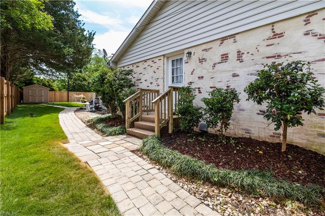 716 Prince Phillip DR, Virginia Beach, VA 23452