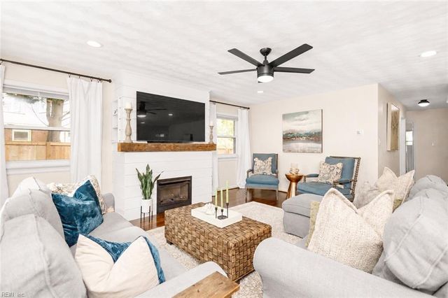 716 Prince Phillip DR, Virginia Beach, VA 23452