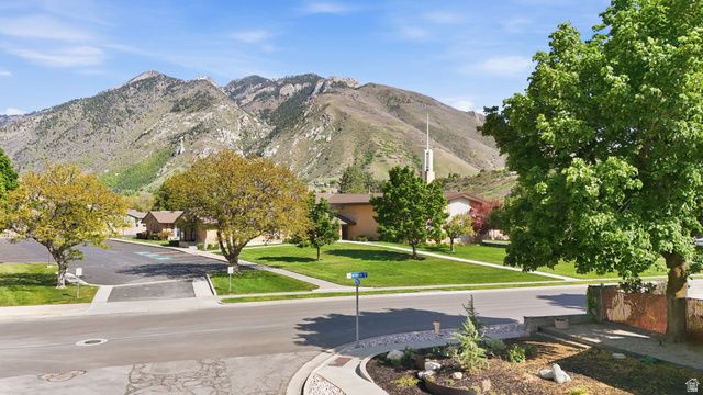 3315 E NUTMEG ST, Cottonwood Heights, UT 84121