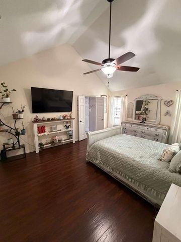 906 busby, Cedar Hill, TX 75104