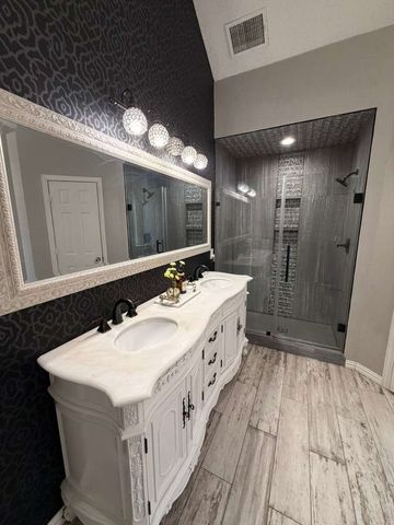 906 busby, Cedar Hill, TX 75104