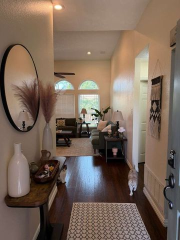 906 busby, Cedar Hill, TX 75104
