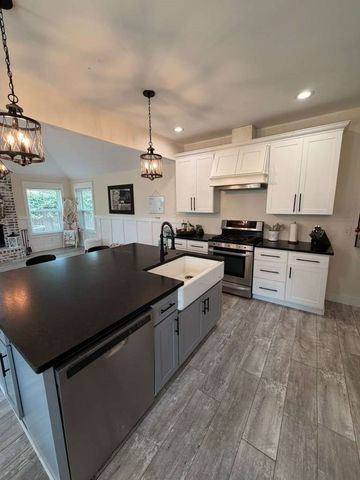 906 busby, Cedar Hill, TX 75104
