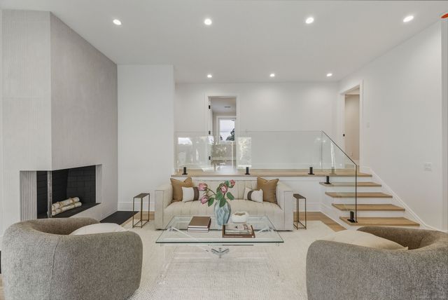 122 Brook Run Lane, Stamford, CT 06905