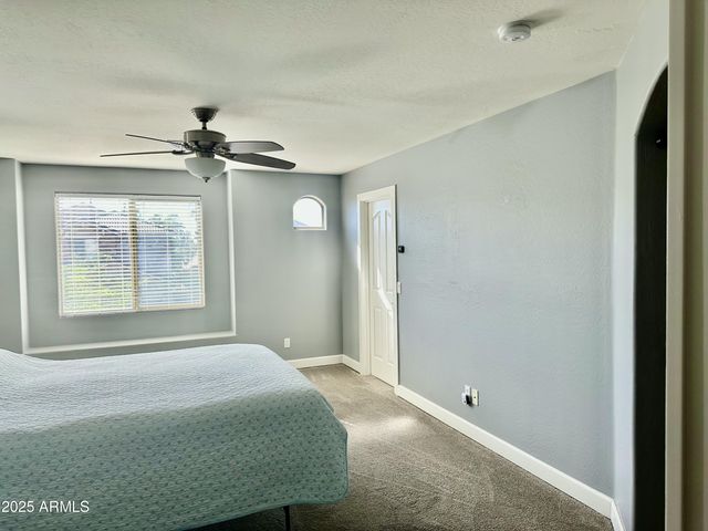 4046 E Saint John Road, Phoenix, AZ 85032