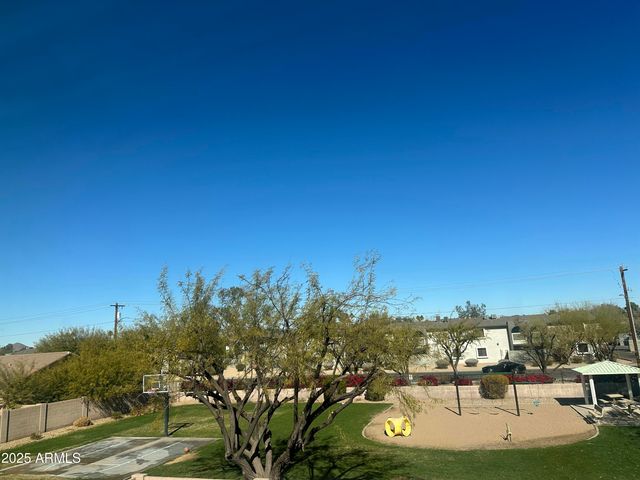 4046 E Saint John Road, Phoenix, AZ 85032