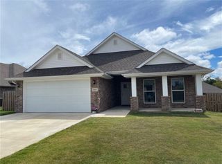 2415 England Lane, Pea Ridge, AR 72751