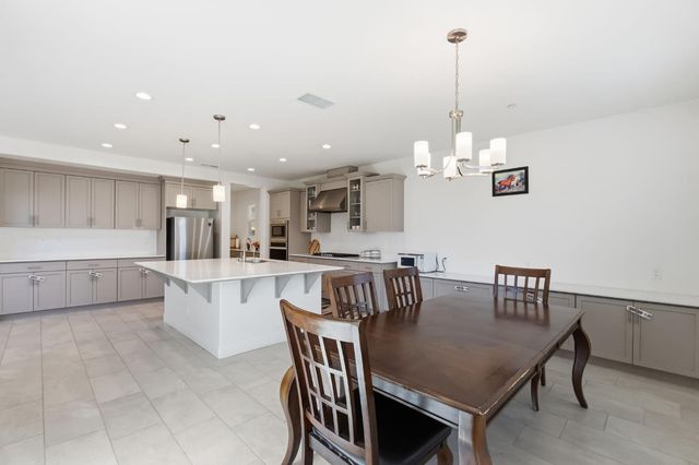 4188 N Contessa Avenue, Fresno, CA 93723