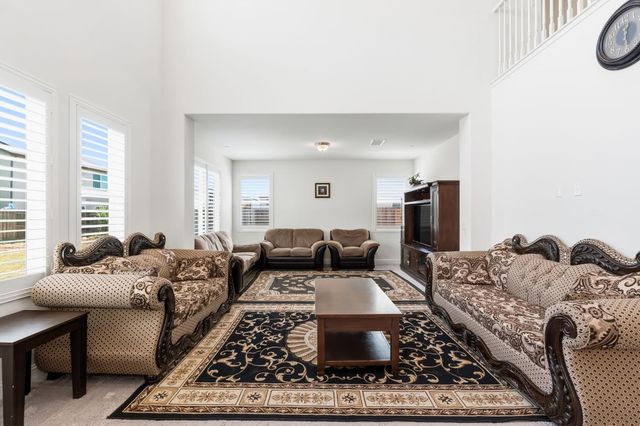 4188 N Contessa Avenue, Fresno, CA 93723