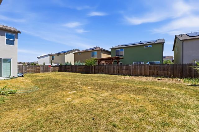 4188 N Contessa Avenue, Fresno, CA 93723