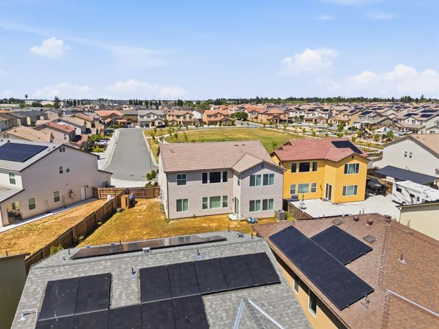 4188 N Contessa Avenue, Fresno, CA 93723