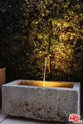 16736 Via Pacifica, Pacific Palisades (los Angeles), CA 90272